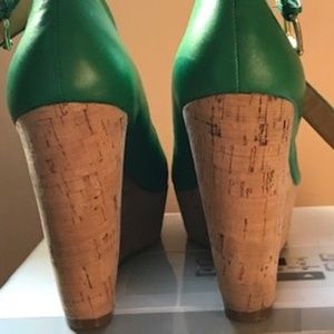 Green 9-West platform shoes